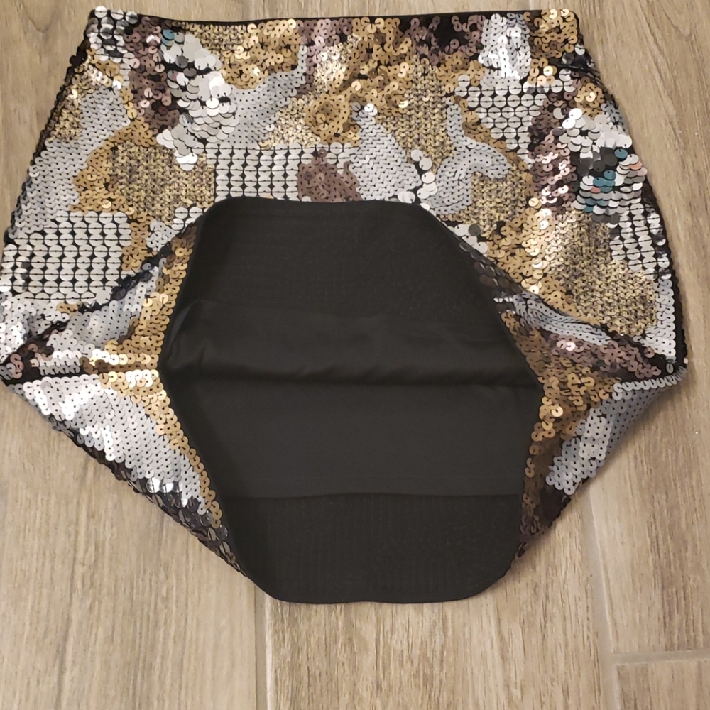 Gold & Silver Mini Skirt - Picture 8 of 8